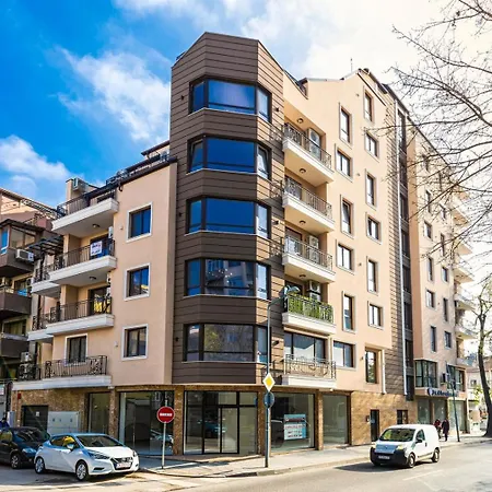 Cool Kapitan Raicho With Location Apartment *