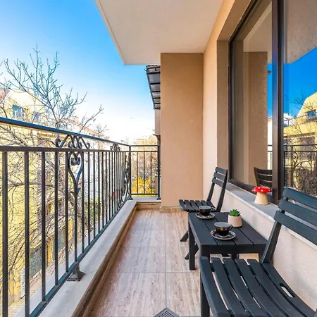Apartment Cool Kapitan Raicho With Location Plovdiv
