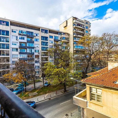 Apartment Cool Kapitan Raicho With Location *